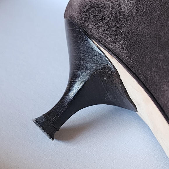 BCBG MaxAzria brown suede kitten heels - Picture 6 of 9